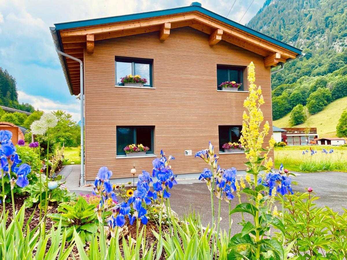 Woodpecker Chalets Klosterle am Arlberg ภายนอก รูปภาพ