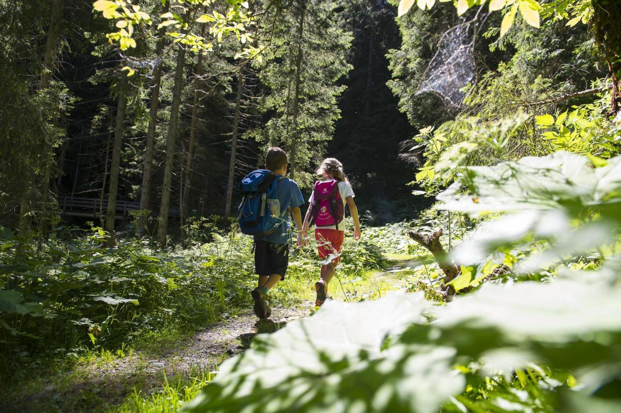 Woodpecker Chalets Klosterle am Arlberg ภายนอก รูปภาพ