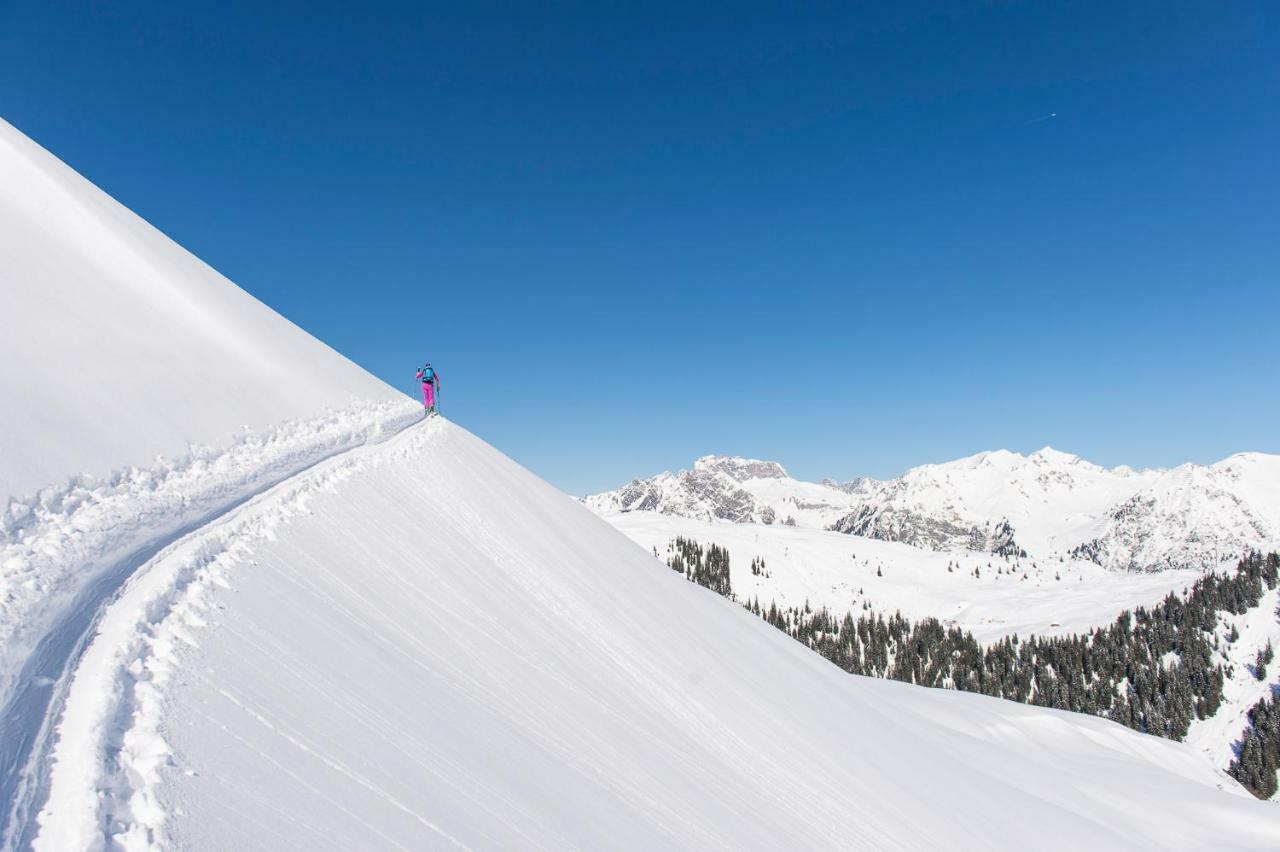 Woodpecker Chalets Klosterle am Arlberg ภายนอก รูปภาพ